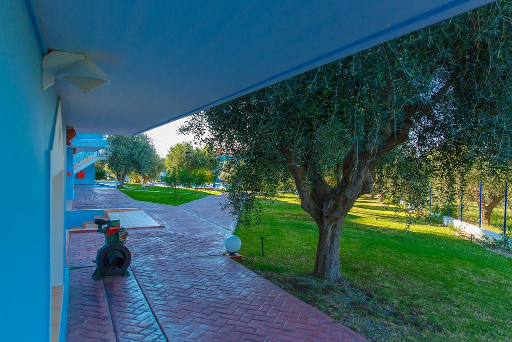 Filoxenia Apartments & Studios Theologos  Exterior photo