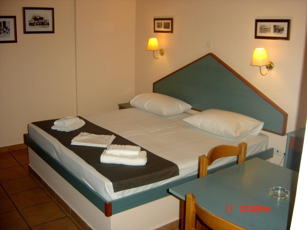 Filoxenia Apartments & Studios Theologos  Room photo