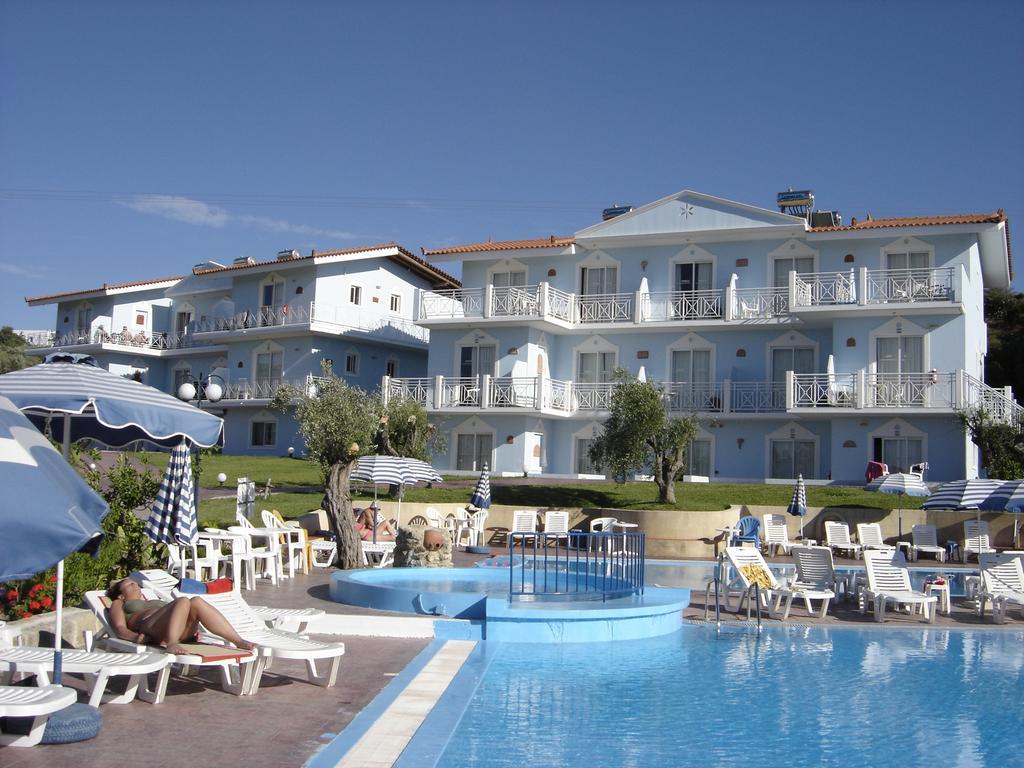 Filoxenia Apartments & Studios Theologos  Exterior photo