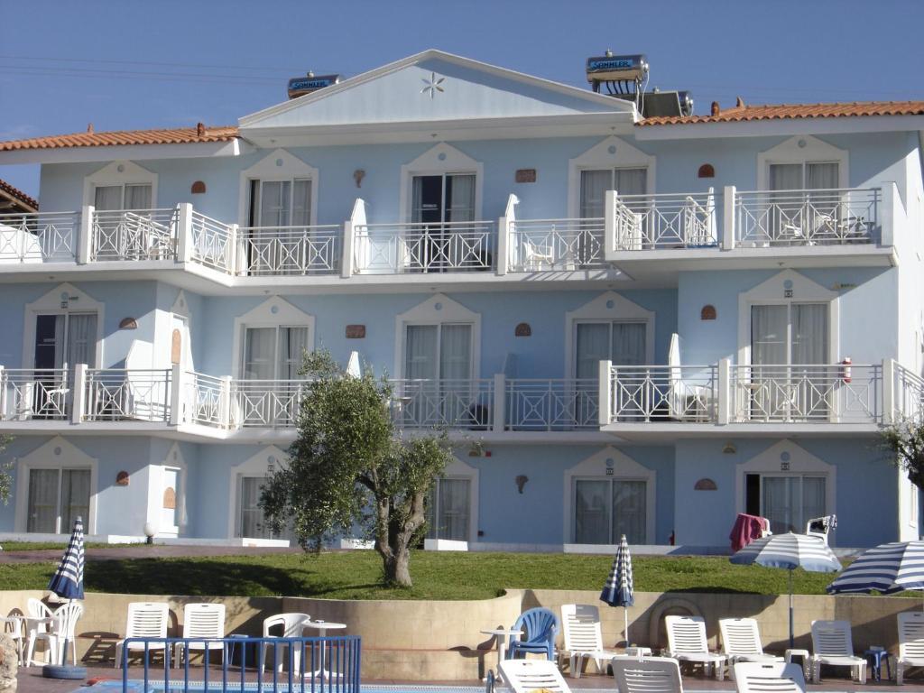 Filoxenia Apartments & Studios Theologos  Exterior photo